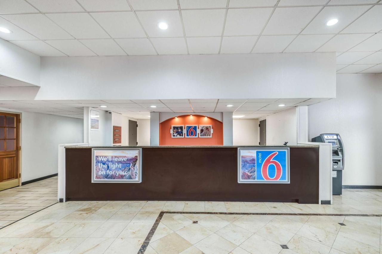 Motel 6-Henderson, Tx Eksteriør billede